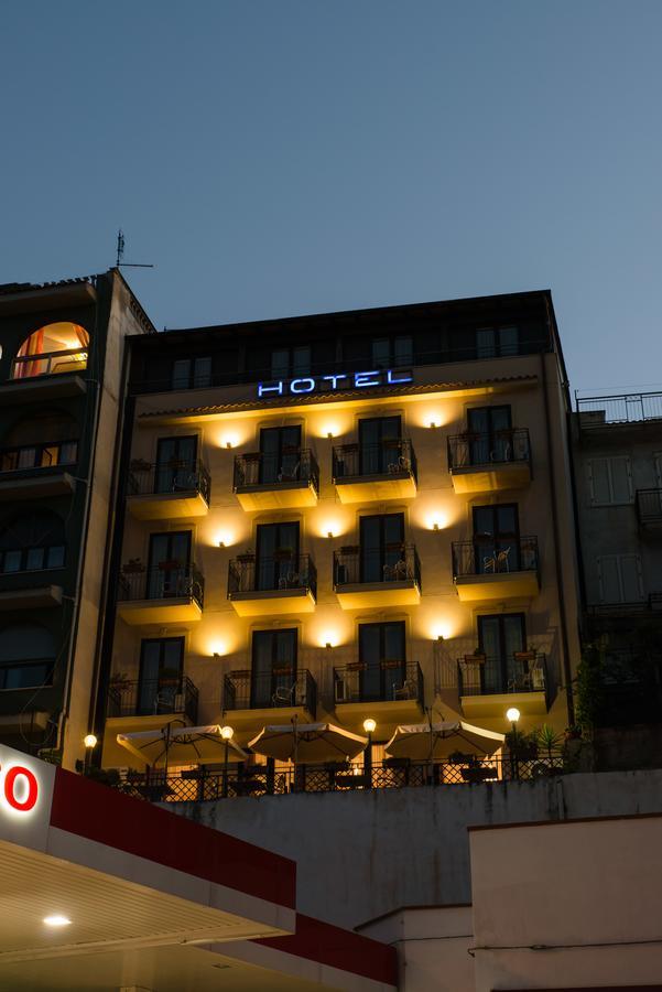 Hotel Villa Mare Altavilla Milicia Buitenkant foto