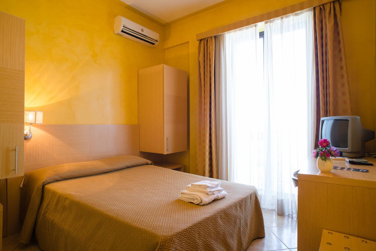 Hotel Villa Mare Altavilla Milicia Kamer foto