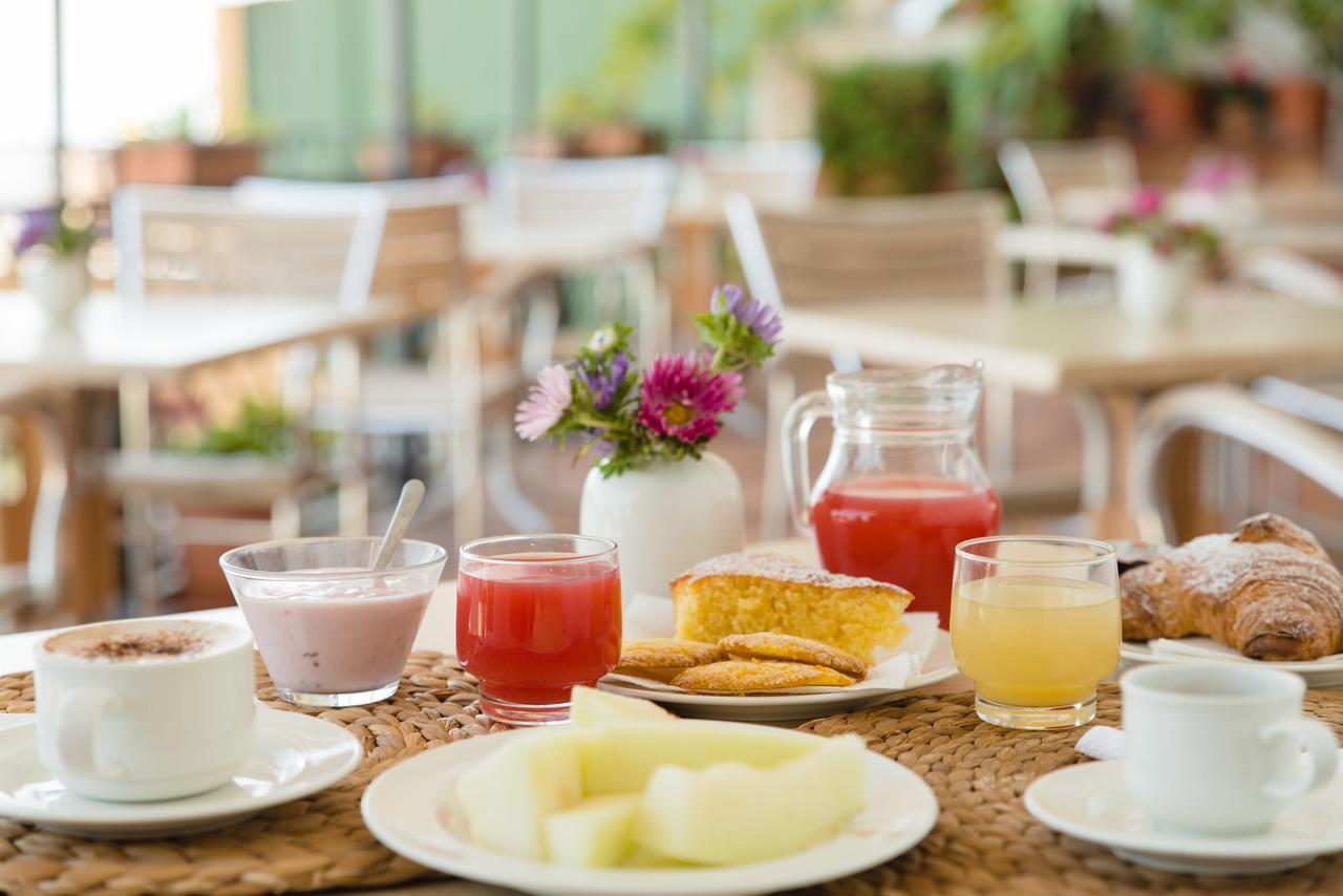 Hotel Villa Mare Altavilla Milicia Buitenkant foto