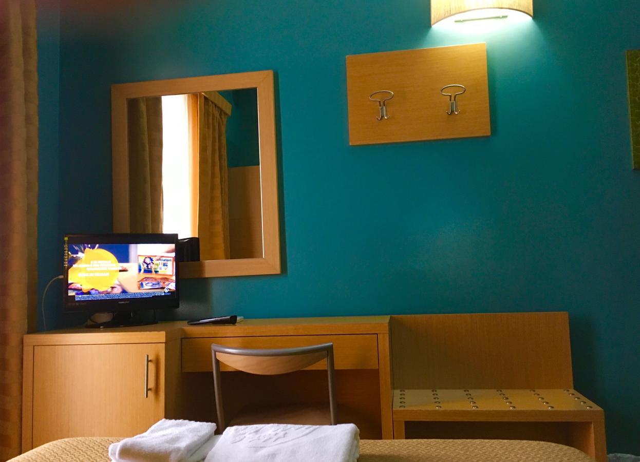 Hotel Villa Mare Altavilla Milicia Buitenkant foto