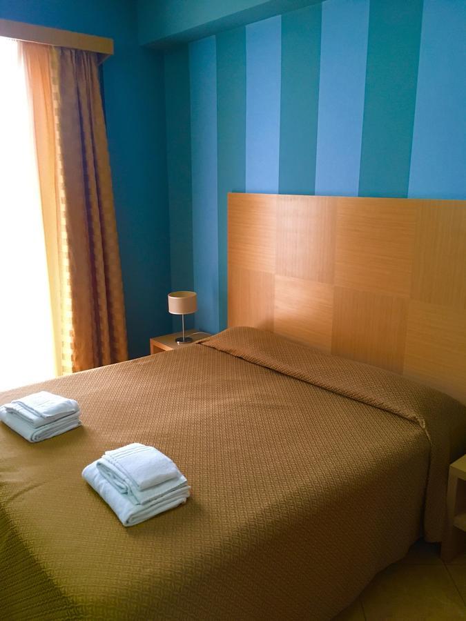 Hotel Villa Mare Altavilla Milicia Buitenkant foto
