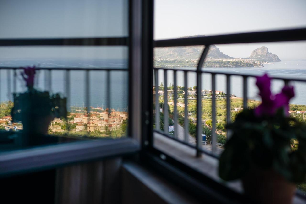 Hotel Villa Mare Altavilla Milicia Buitenkant foto